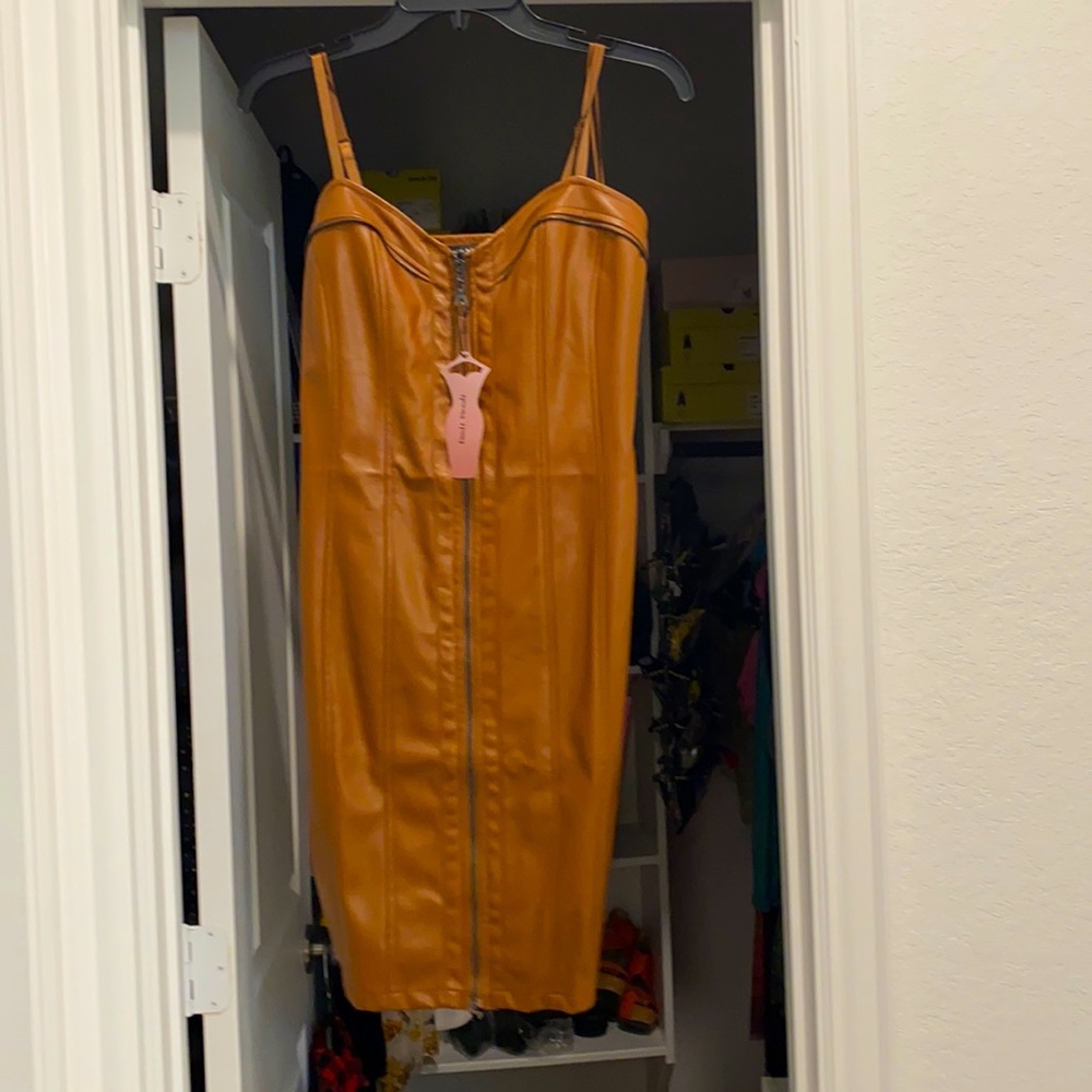 Light brown leather look sleeveless short sexy Haute Monde Dress size Medium